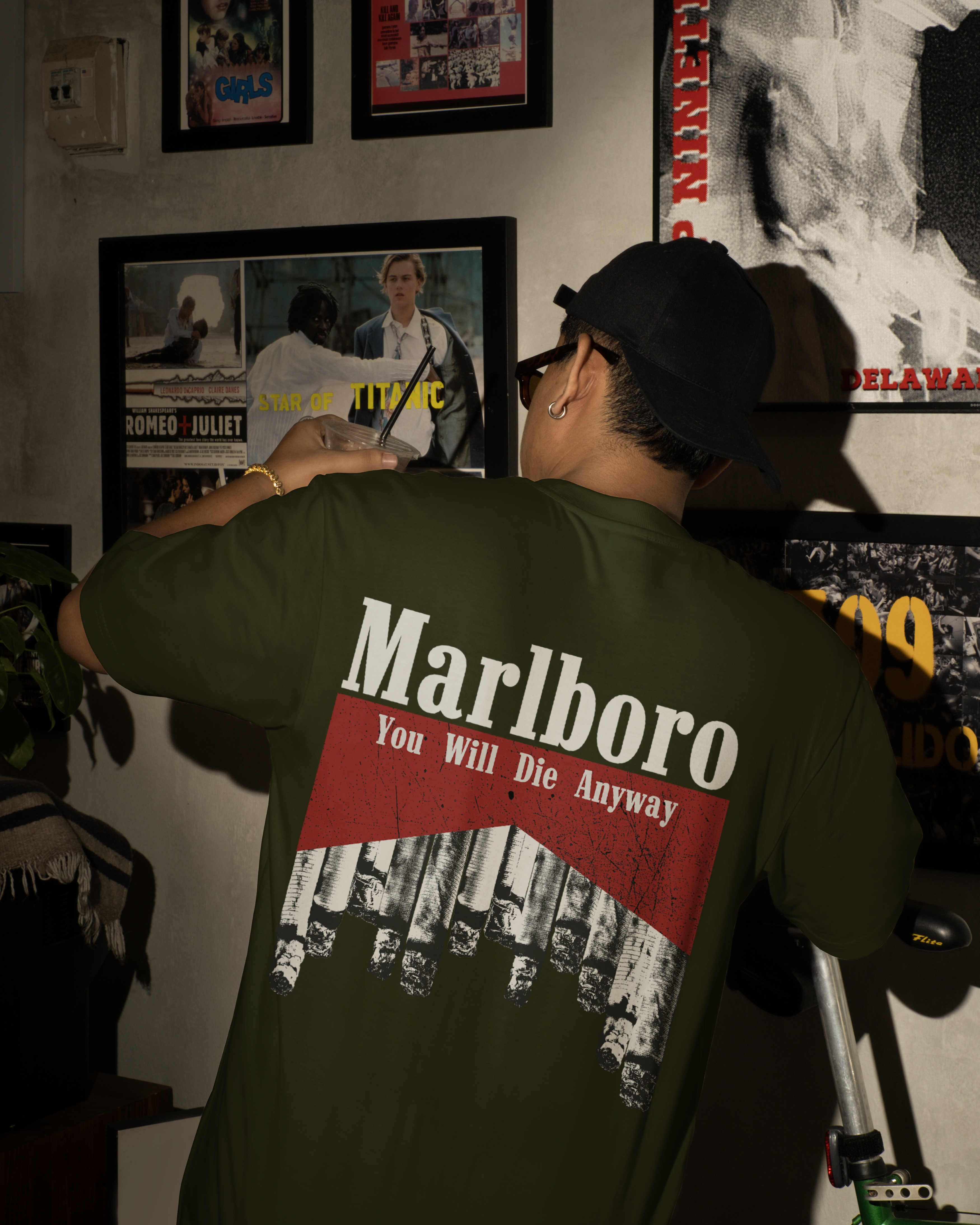 Marlboro Unisex Oversized Classic T-Shirt